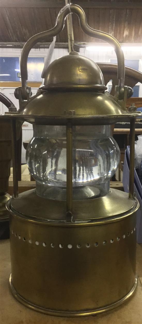 Brass cabin lamp